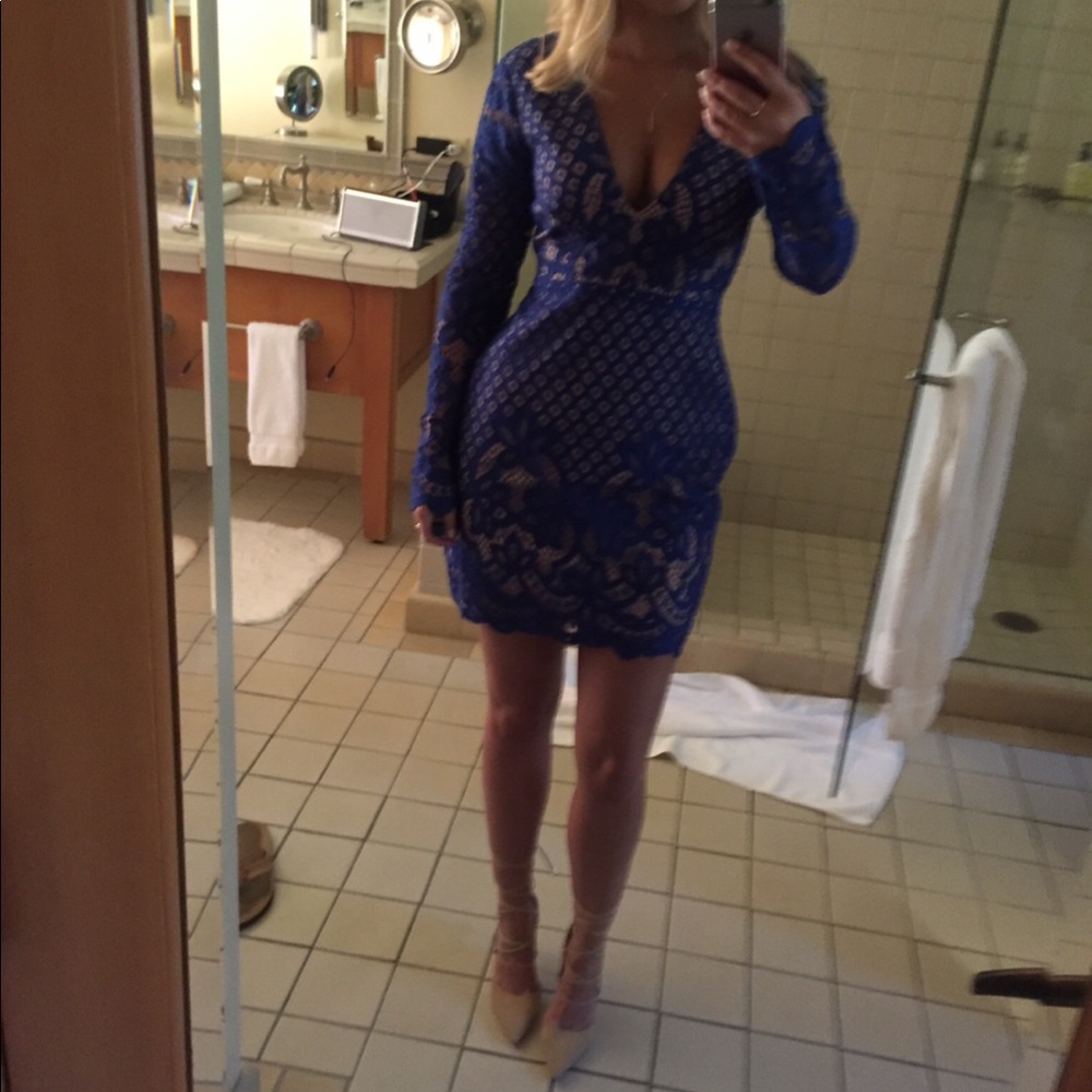 Blue and nude v neck long sleeve dress